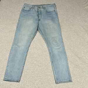 Levi's High Rise Light Wash Blue Jeans